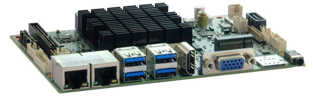 华北工控新产品EMB-3581工控主板.jpg 华北工控新产品EMB-3581工控主板.jpg